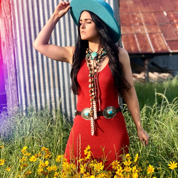 Meet your Posher, Dusty Diamonds Boutique! - Picture 5 of 8